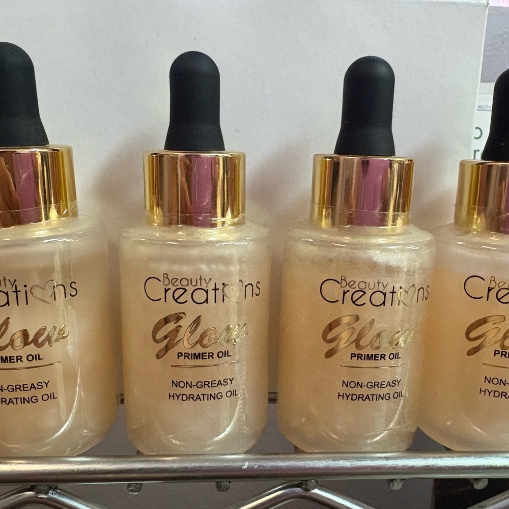 Beauty Creations Gold Glow Primer Oil Collection